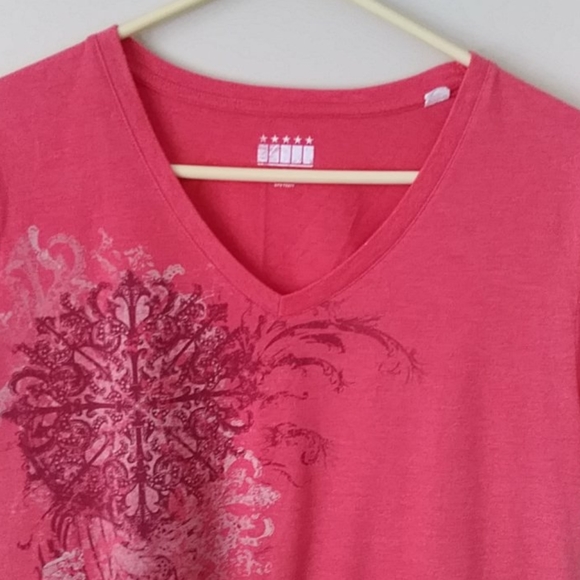 Coral Graphic V Neck Tee Shirt Size Large - Picture 4 of 10